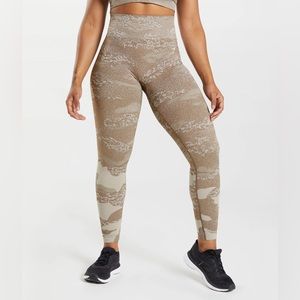 Gymshark adapt camo seamless leggings never worn size small